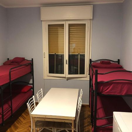 Auberge de jeunesse Euro House à Modène Extérieur photo