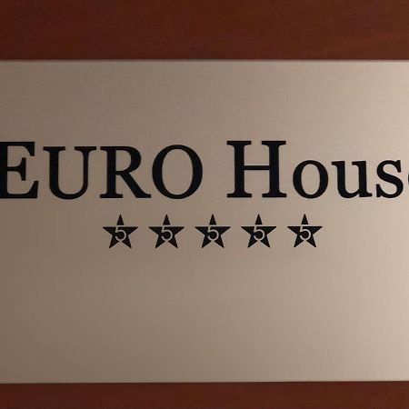 Auberge de jeunesse Euro House à Modène Extérieur photo