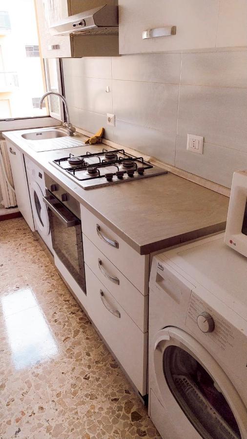 Auberge de jeunesse Euro House à Modène Extérieur photo